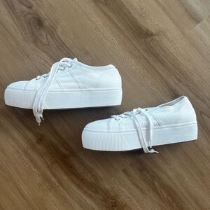 Steve Madden | Crisp White Platform Canvas Sneakers | Size 7